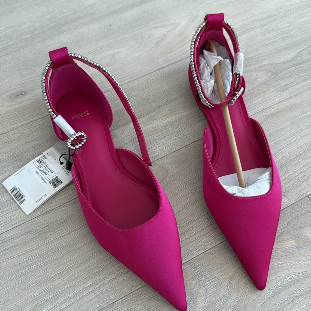 Mango Women's Fuchsia Pointed Flats